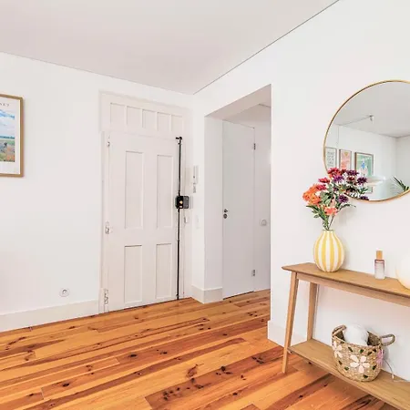 Διαμέρισμα Red Tulip Flat Bright & Colourful By Homeful Homes Lisboa