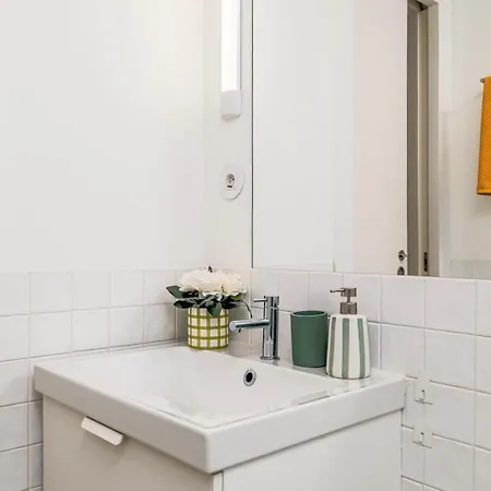 Red Tulip Flat Bright & Colourful By Homeful Homes Διαμέρισμα Lisboa
